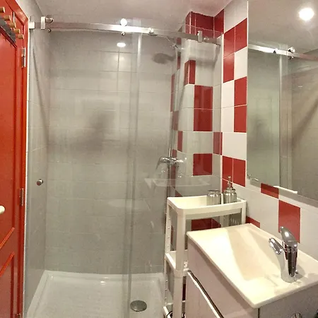 Apartment Alfama'S Nest Adica