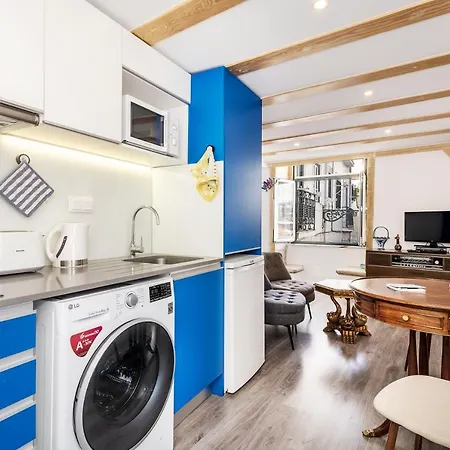 Apartment Alfama'S Nest Adica *