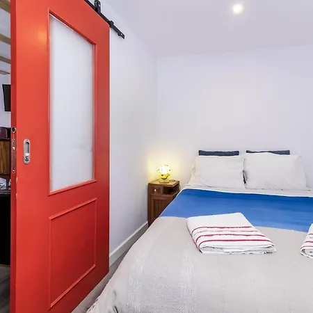 Apartment Alfama'S Nest Adica