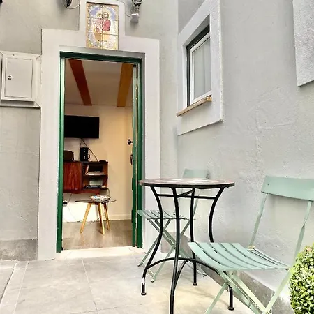 Apartment Alfama'S Nest Adica